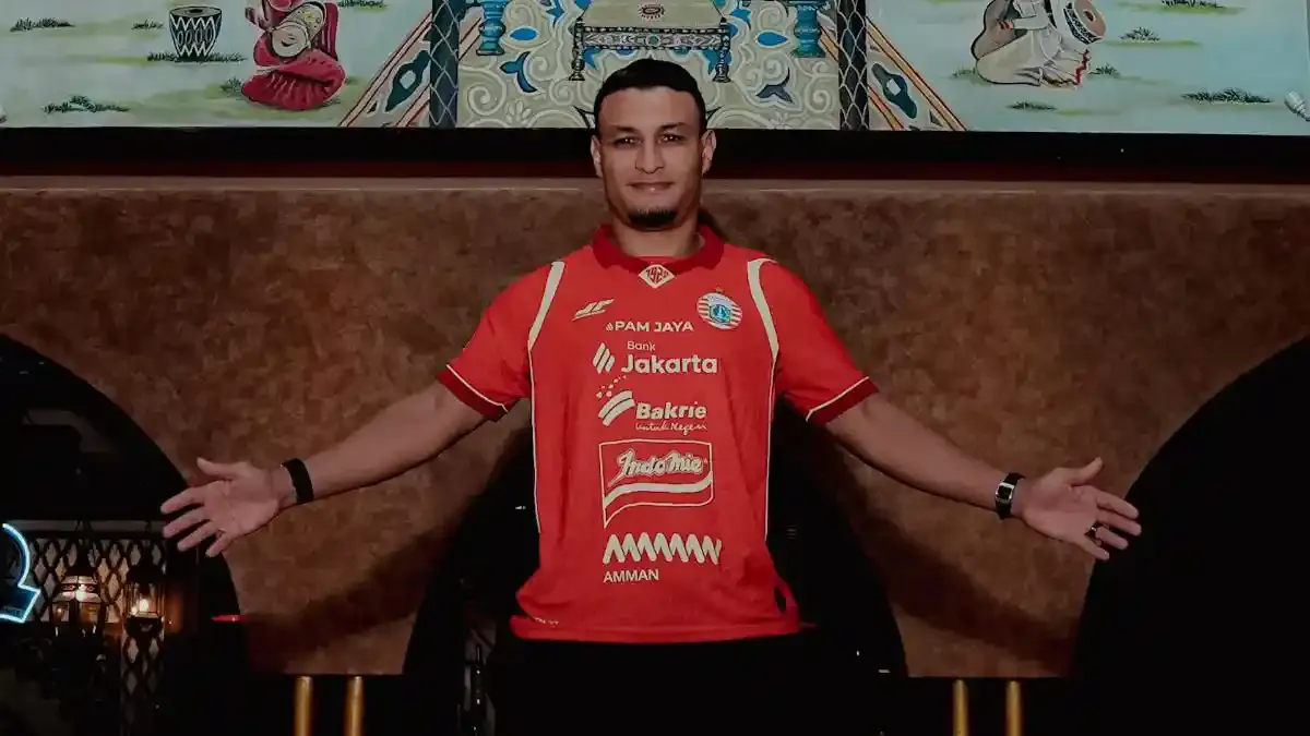 Persija Jakarta Unggul 1-0 atas PSM Makassar, Alaeddine Rayakan Gol dengan Sujud Syukur
