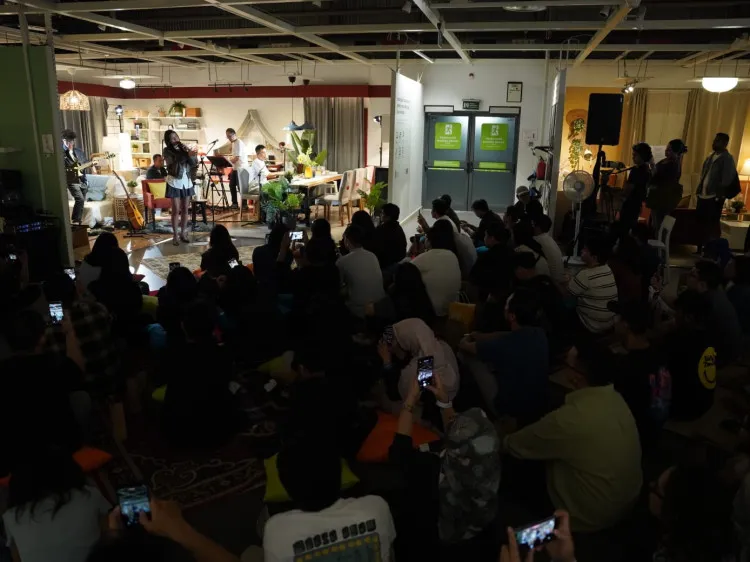 IKEA Gelar Konser Akustik Pertama di Showroom untuk Ciptakan Suasana Ruang Tamu