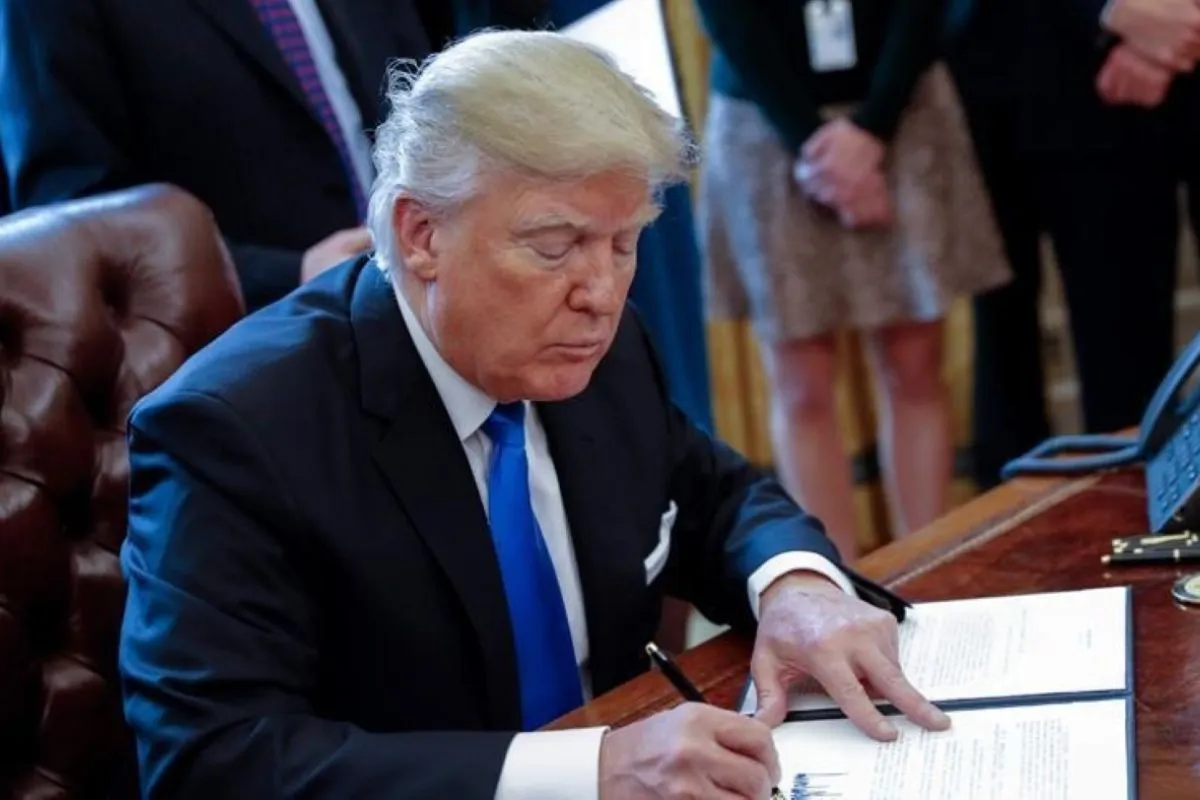 Trump Hentikan Bea Tambahan Setelah Putusan Mahkamah Agung