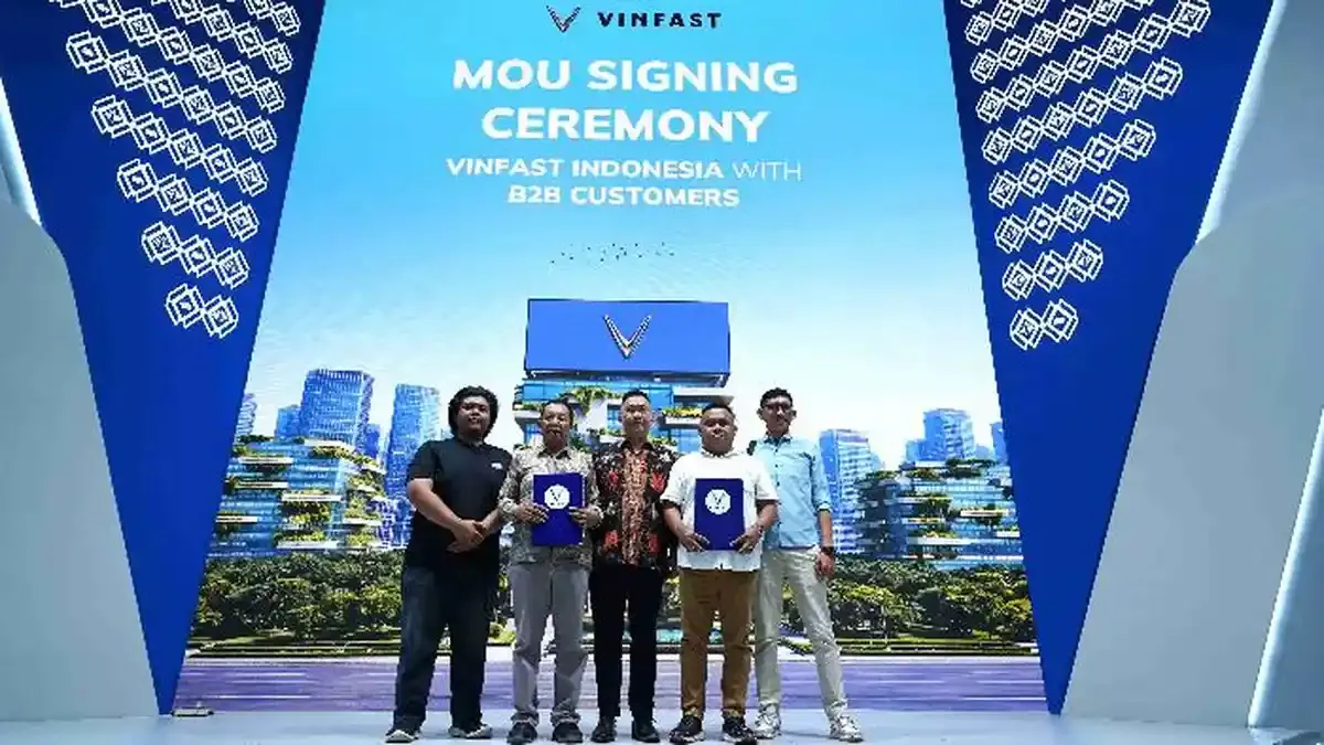 VinFast Jalin Kerja Sama Pengadaan 400 Unit Limo Green untuk Transportasi Ramah Lingkungan