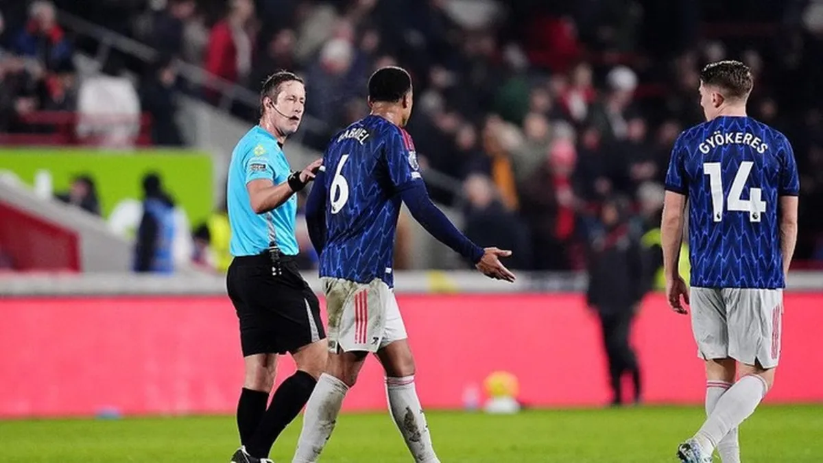 Arsenal Imbang Melawan Brentford, Kontroversi Pelanggaran Gabriel Jadi Sorotan