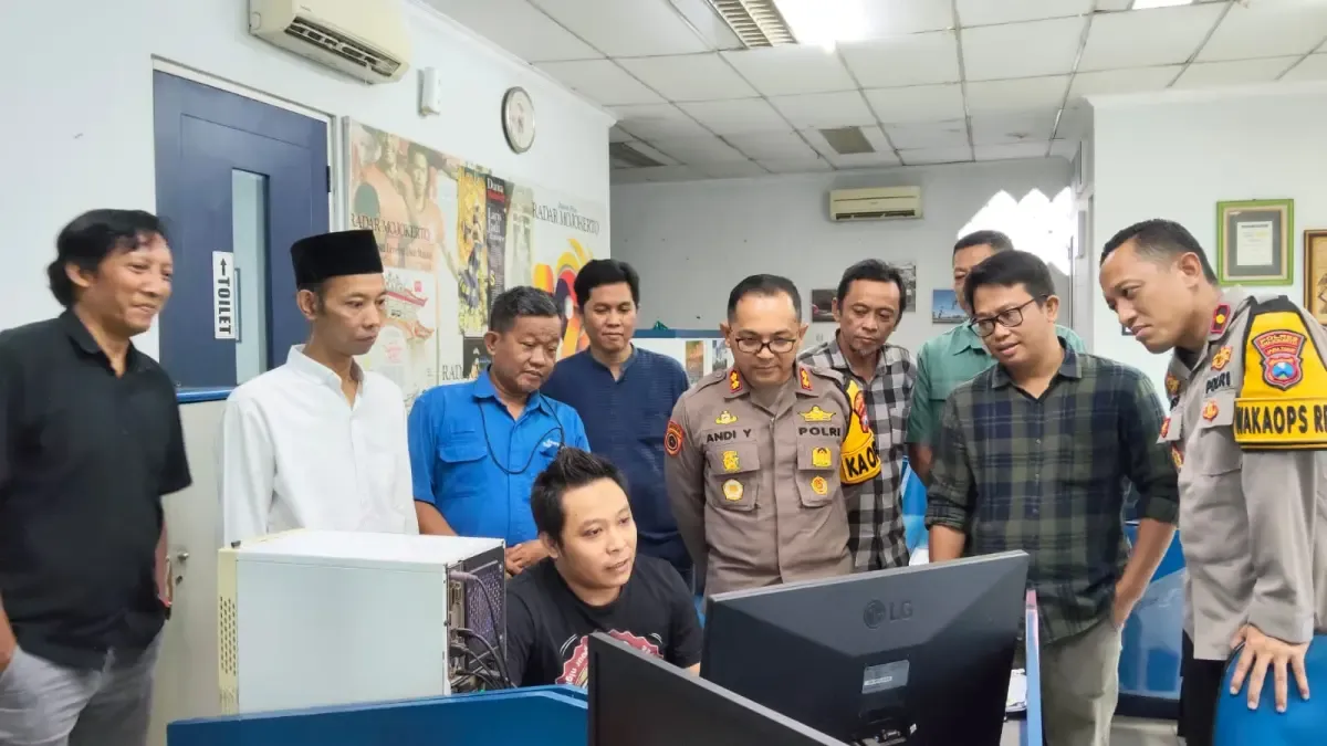 Kapolres Mojokerto Kunjungi Redaksi Jawa Pos Radar Mojokerto untuk Jalin Kolaborasi