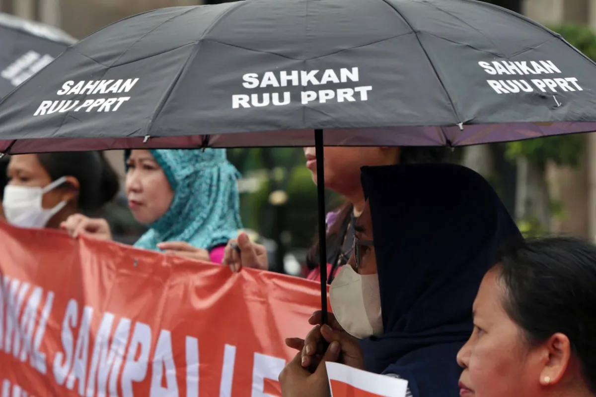 Rancangan Undang-Undang Perlindungan Pekerja Rumah Tangga Masih Tertunda
