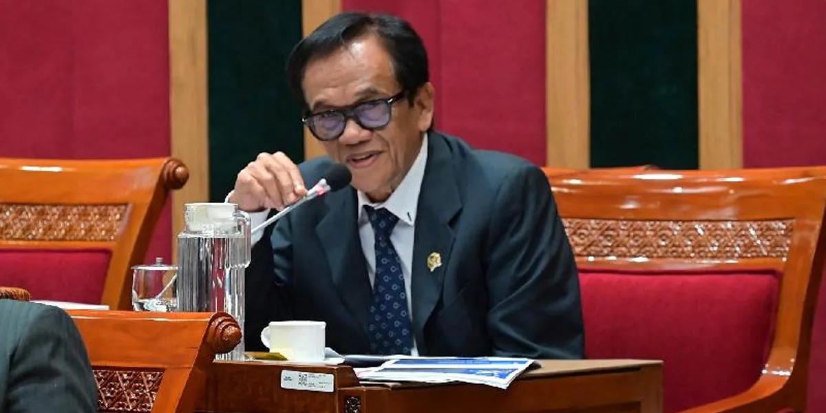 DPR Desak Pemerintah Atasi Kesenjangan Gaji Dosen PTN dan PTS