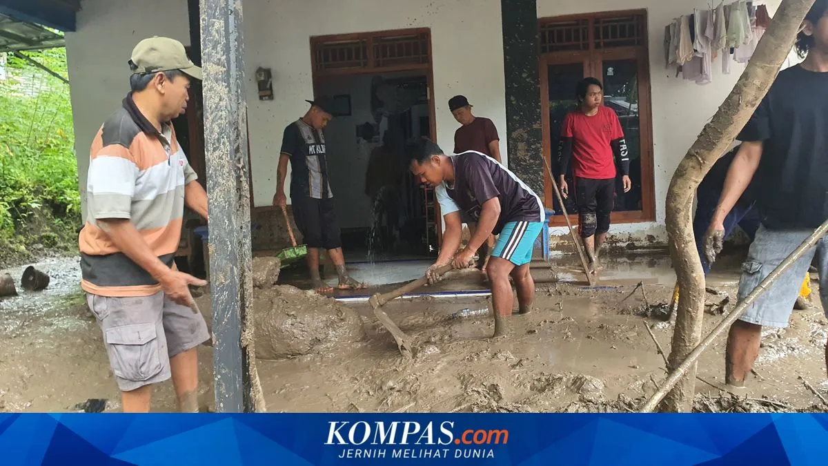 Empat Keluarga di Gunungkidul Masih Mengungsi Akibat Longsor