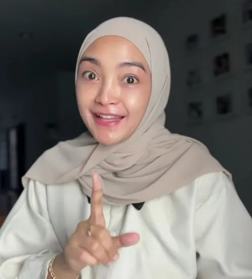 Praktisi Kesehatan Viral Karena Konten Antivaksin, Dikecam Nakes dan Netizen