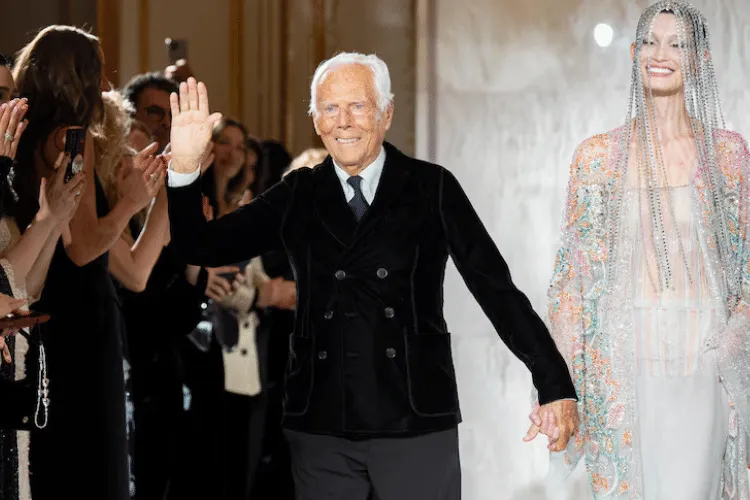 Seleb Hollywood Tampil Menawan dalam Karya Ikonik Giorgio Armani