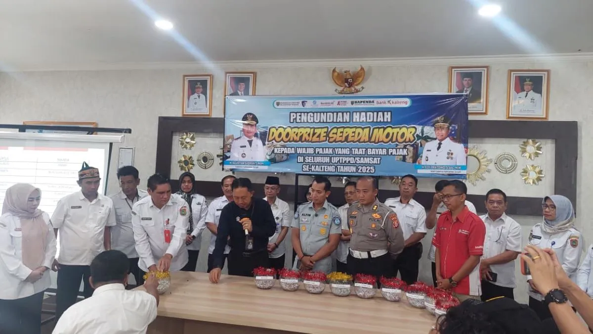 Warga Sampit Raih Motor Baru Setelah 10 Tahun Taat Bayar PKB