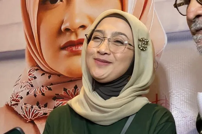 Desy Ratnasari, Dari Artis Terkenal ke Politisi Berpengaruh