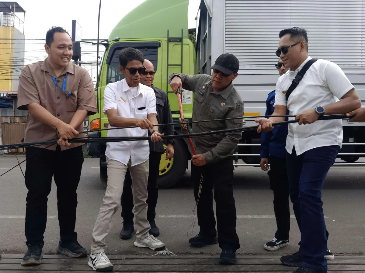 Penataan Kabel Telekomunikasi di Bandung Barat untuk Lingkungan Rapi