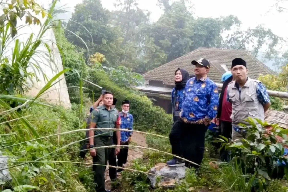 Pemkab Situbondo Lakukan Renovasi Sekolah Pasca Tanah Longsor dengan Anggaran BTT