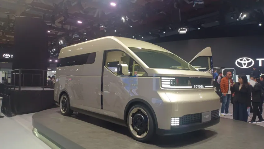 Toyota Perkenalkan Konsep HiAce Generasi Baru di JMS 2025
