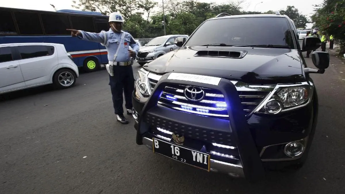 Masyarakat Desak Pembatasan Penggunaan Sirine Pejabat