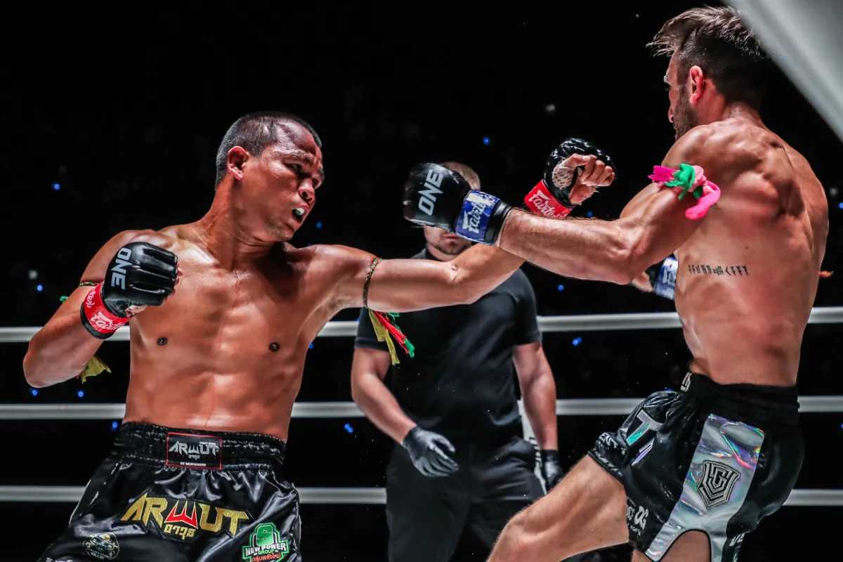 Seksan Melakukan Debut di Jam Tayang Utama A.S. Melawan Johan Estupinan di ONE Fight Night 16