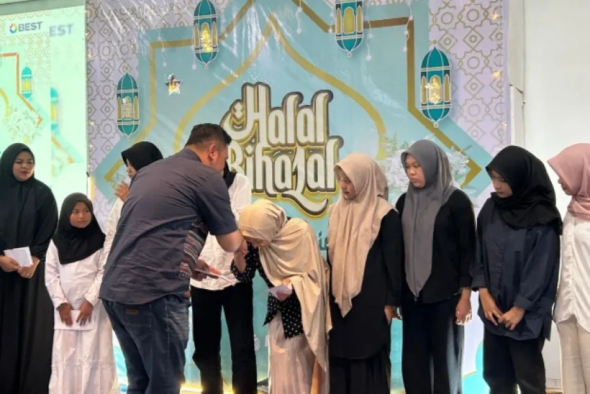 Astra Motor Sulawesi Selatan Santuni Anak Panti Asuhan Mawaddah dalam Acara Halal Bihalal