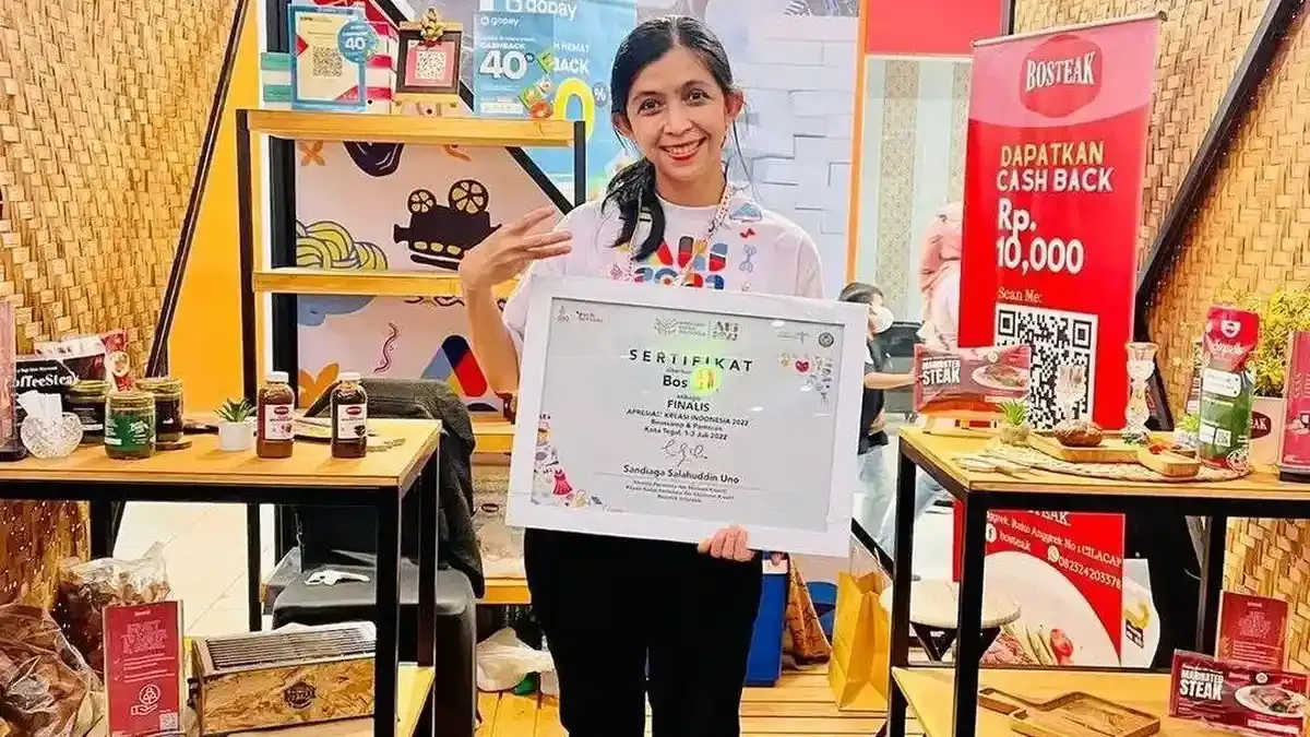 Yuria Ekalitani: Pemberdayaan Perempuan Melalui Usaha Steak di Cilacap