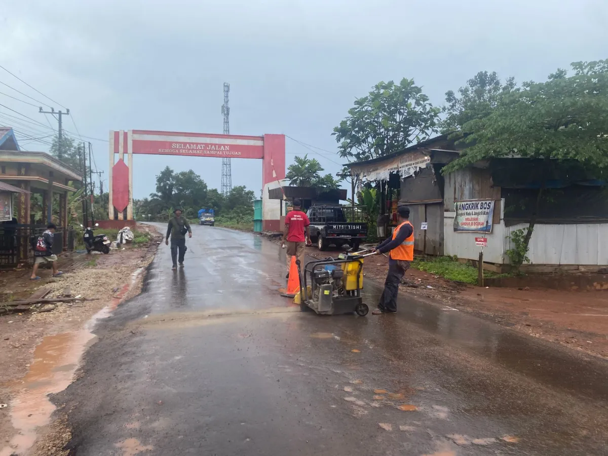 Identifikasi 10 Titik Kerusakan Jalan Lesa Parenggean Segera Ditangani