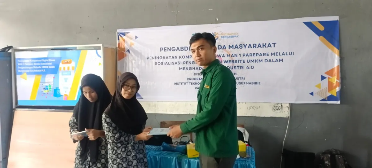MAN 1 Parepare Tingkatkan Keterampilan Digital Siswa untuk Era Industri 4.0