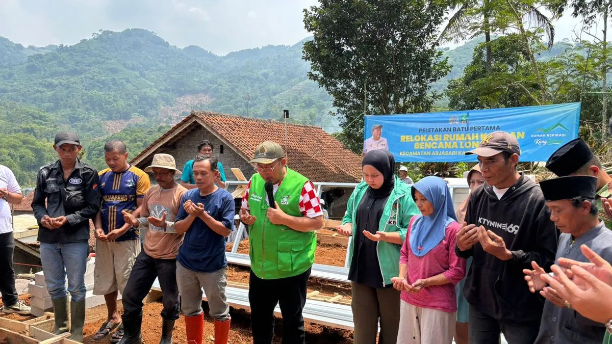 Wakil Ketua DPR RI Instruksikan Gerakan Nusantara Menanam untuk Cegah Longsor di Bandung