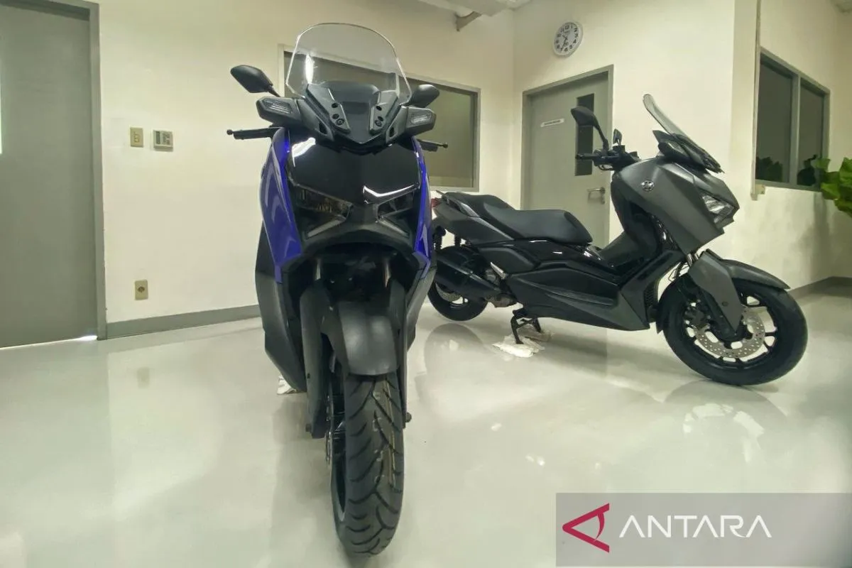 Yamaha Luncurkan Warna Baru untuk Xmax Connected di 2026