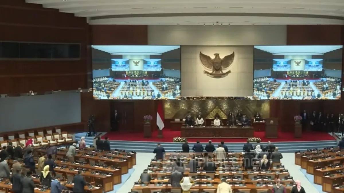 DPR Tegaskan MKMK Tak Berwenang Proses Laporan Hakim Konstitusi
