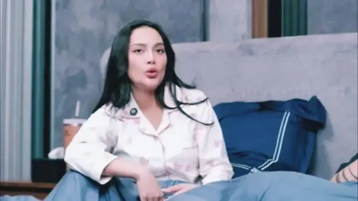 Erika Carlina Ungkap Kehidupan Sebagai Ibu, Rindu Dunia Malam