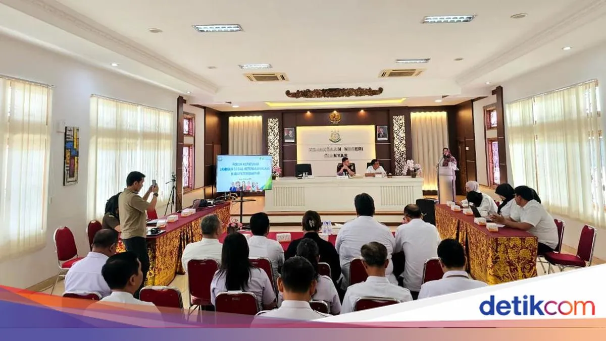 Pemkab Gianyar Serahkan SK Forum Kepatuhan BPJS Ketenagakerjaan ke Kejari