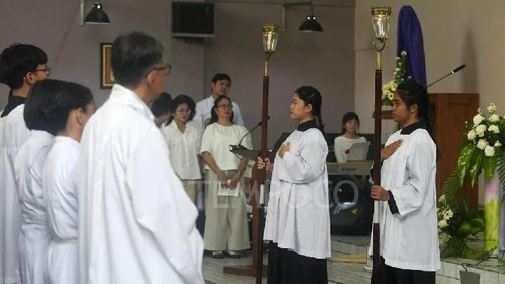 Ibadah Paskah di Arcamanik Berlangsung di Tengah Aksi Penolakan