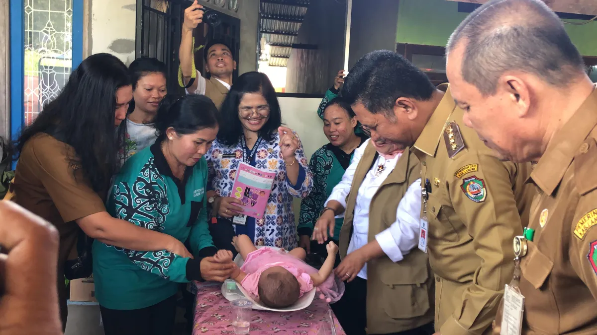 Tim Setwapres Pantau Posyandu Cemara: Desa Hilir Tengah Catat Zero Stunting