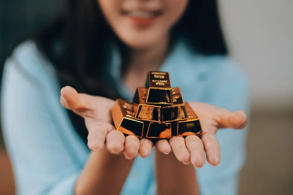 Perbandingan Jadwal Update Harga Emas di Treasury, Pegadaian, dan Indogold