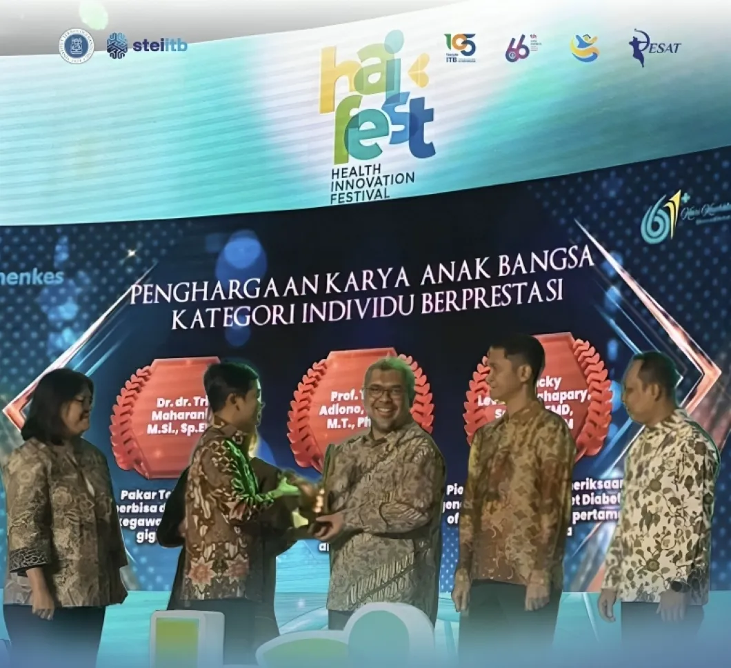 Prof. Trio Adiono Raih Penghargaan Berkat Inovasi Chip Kesehatan Lokal