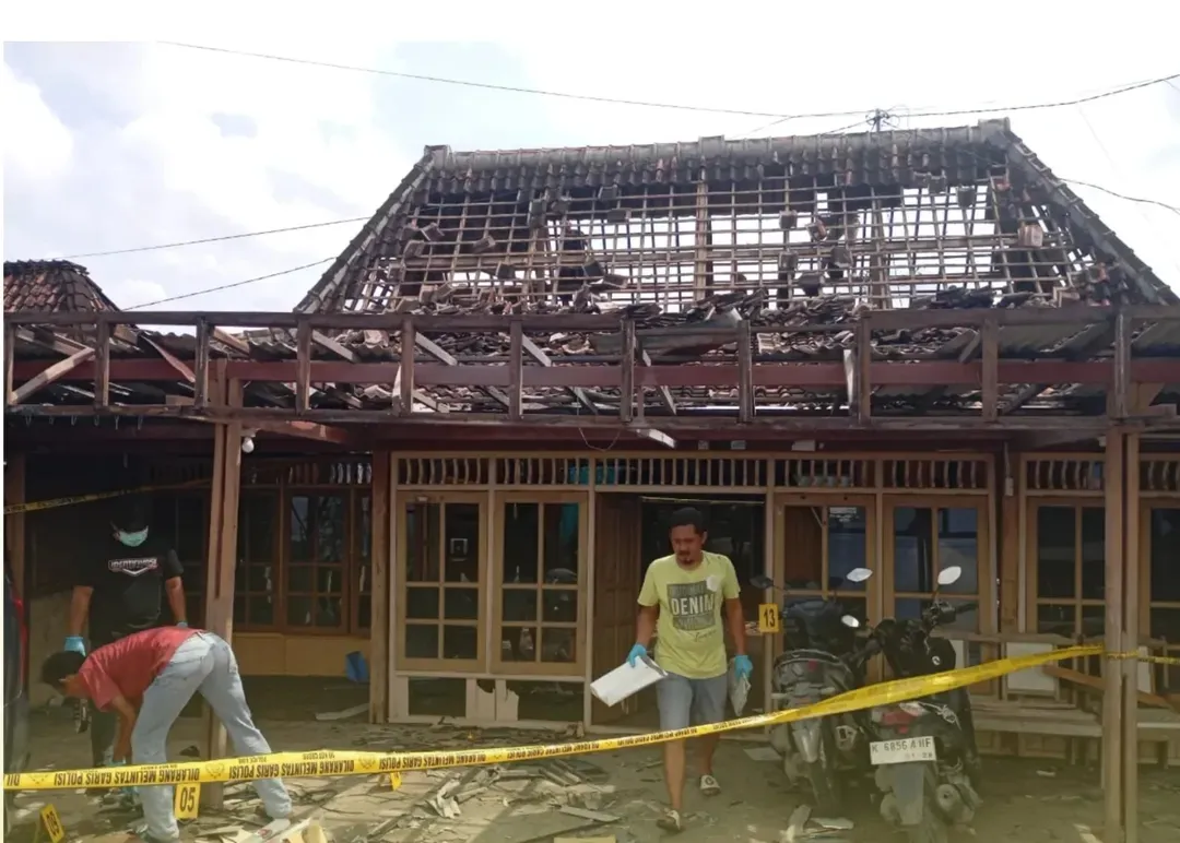 Ledakan Petasan Hancurkan Rumah di Grobogan, Tiga Remaja Terluka
