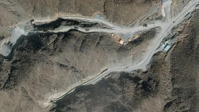 Iran Bangun Perisai Beton Sebagai Persiapan Hadapi Ancaman AS