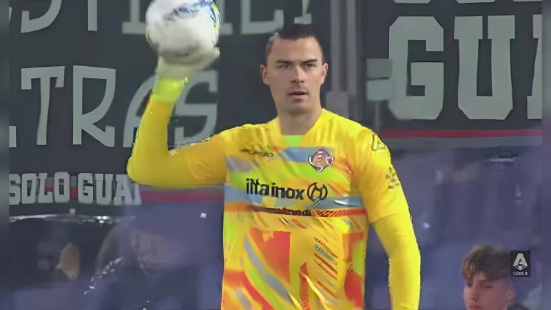 Kiper Emil Audero Gemilang Meski Cremonese Takluk dari Inter Milan