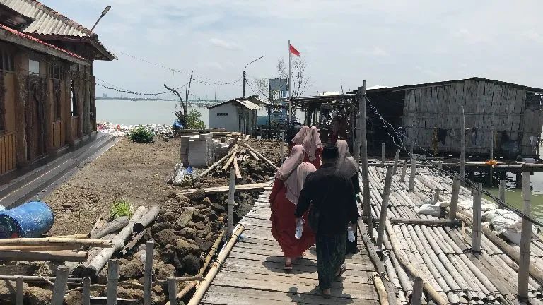 Cerita Nurohman: Relokasi Warga Pesisir Demak Akibat Banjir Rob
