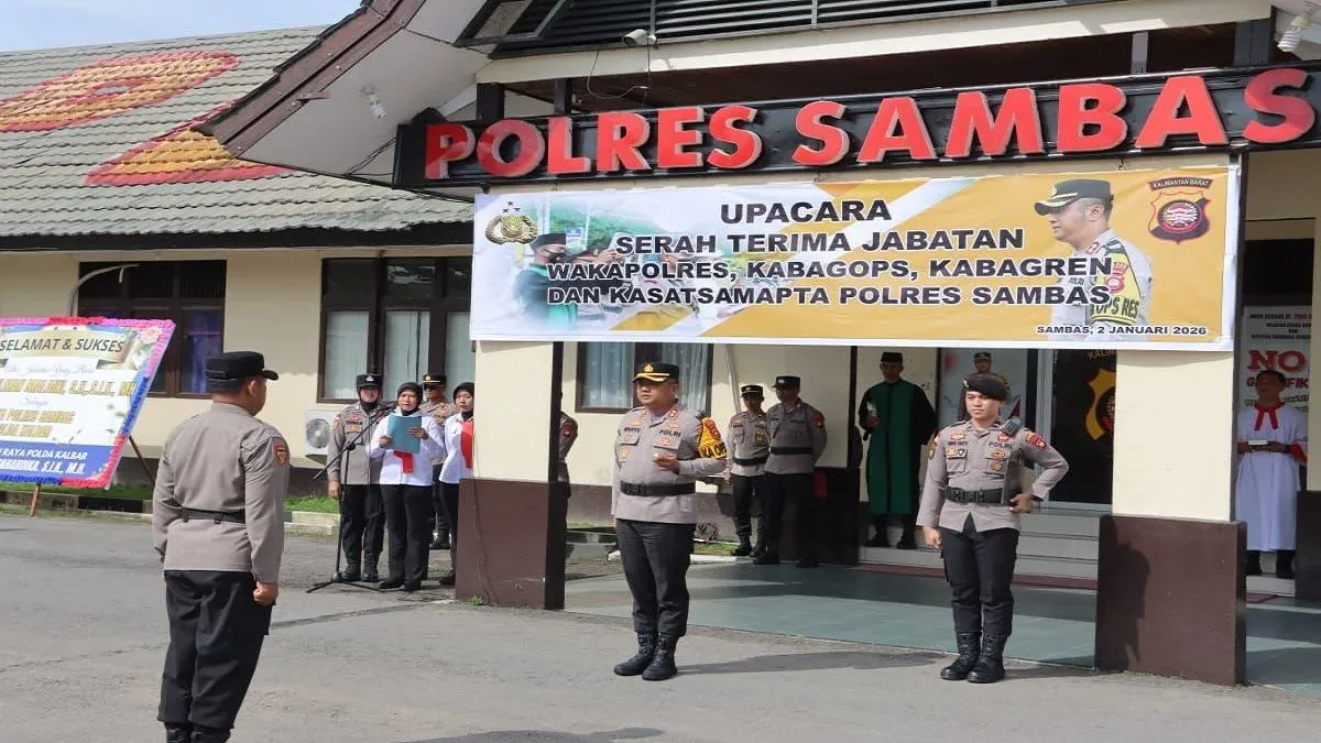Polres Sambas Laksanakan Sertijab Pejabat Utama dalam Mutasi Jabatan