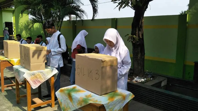 Pemilihan OSIS MAN 20 Jakarta Mewujudkan Pendidikan Demokrasi
