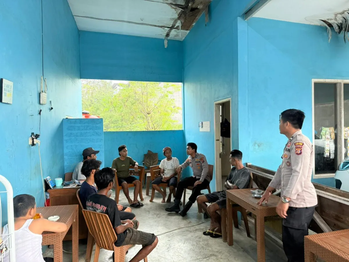 Patroli Rutin Anggota Piket Jaga Keamanan Desa Wahau Baru
