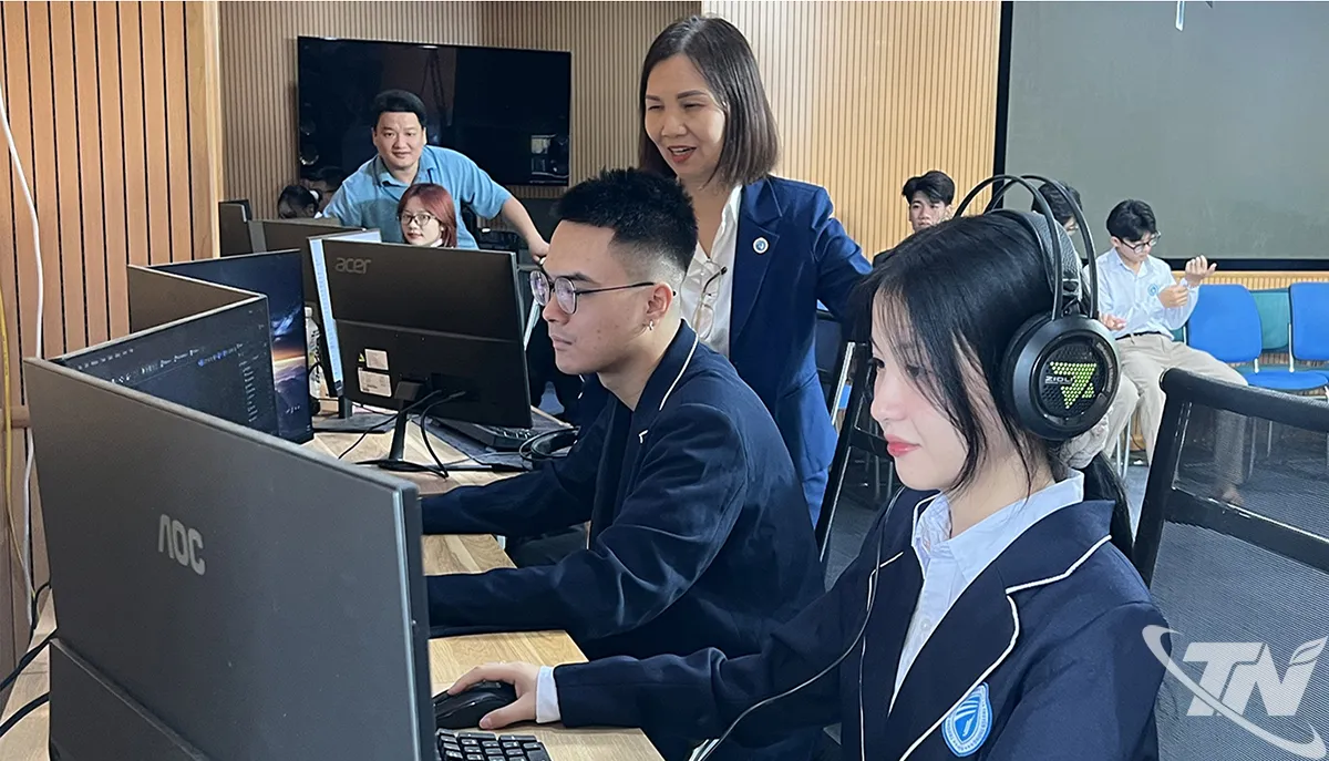 ICTU Inovasi Pelatihan Digital Berbasis Hasil untuk Mahasiswa
