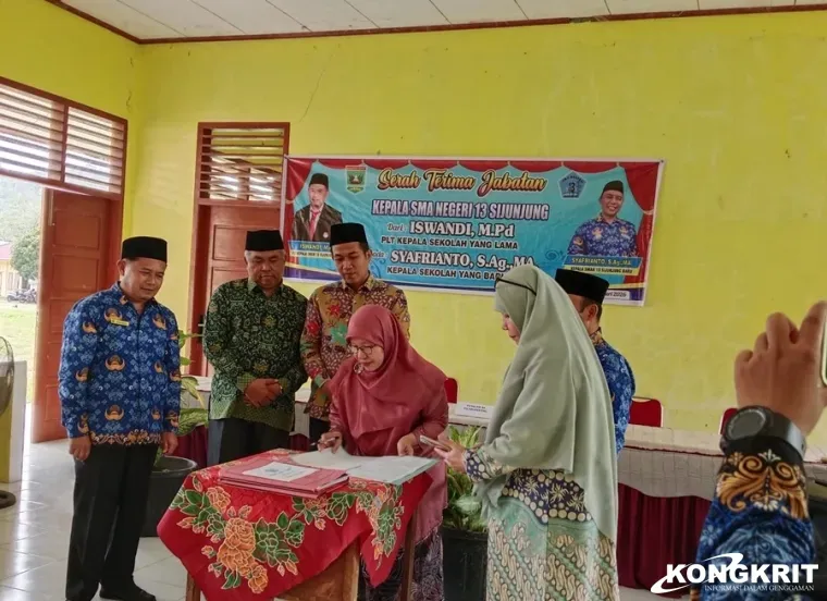 Sertijab Kepala SMAN 13 Sijunjung: Fokus Peningkatan Pendidikan dan Kesejahteraan Guru