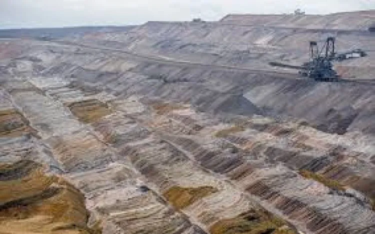 Perminas Kolaborasi dengan Kanada untuk Kelola Rare Earth di Gabon