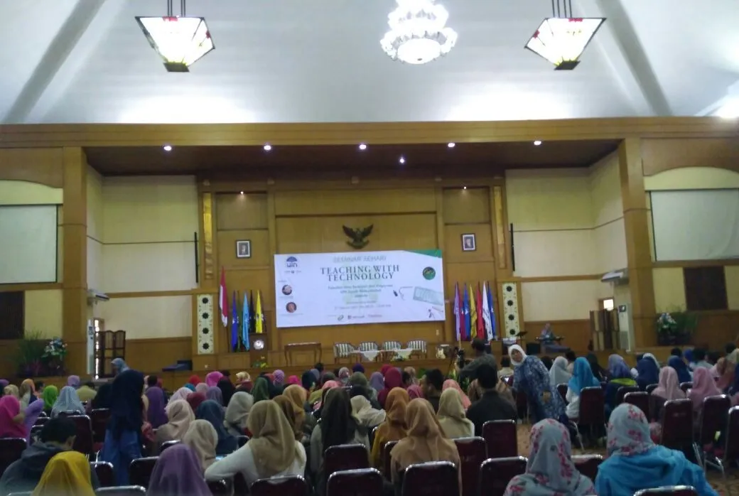 Seminar FITK UIN Jakarta: Pendidikan Abad 21 Perlu Teknologi Informasi