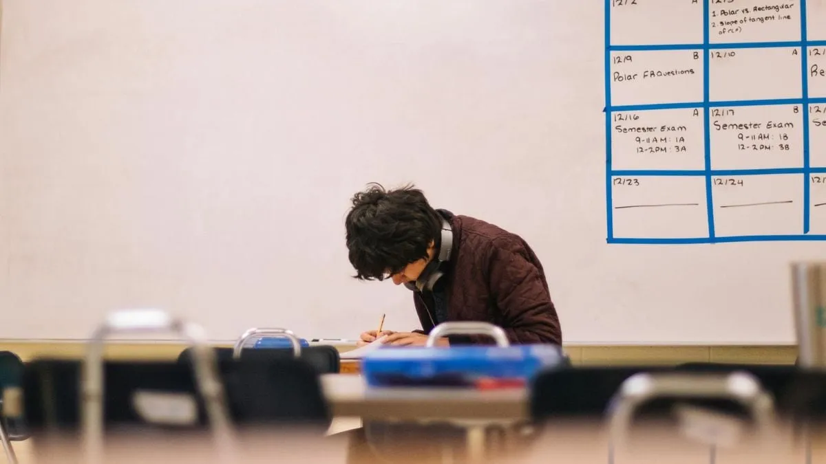 Contoh Kunci Jawaban Bahasa Indonesia Kelas 7 SMP Semester 2 Halaman 103 Kurikulum Merdeka Tahun 2025
