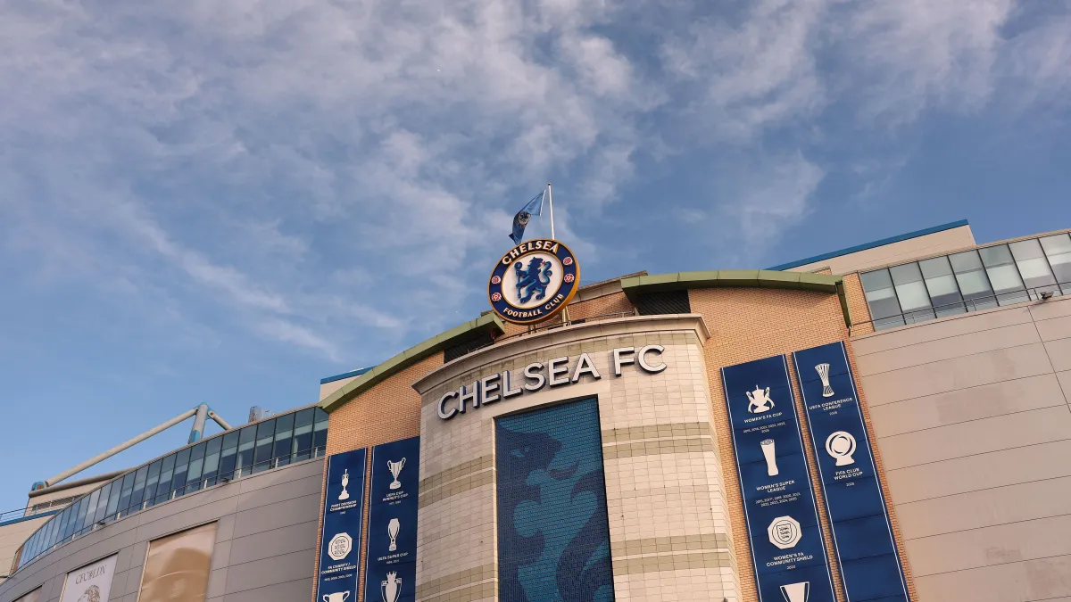 Chelsea Resmi Kerja Sama dengan IFS sebagai Sponsor Utama Jersey