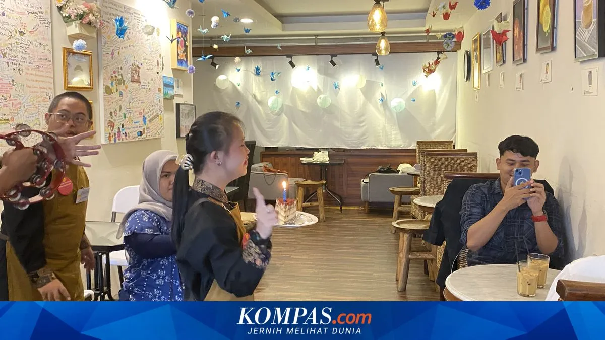 Perjuangan Orangtua Mengantar Anak Down Syndrome Menjadi Barista