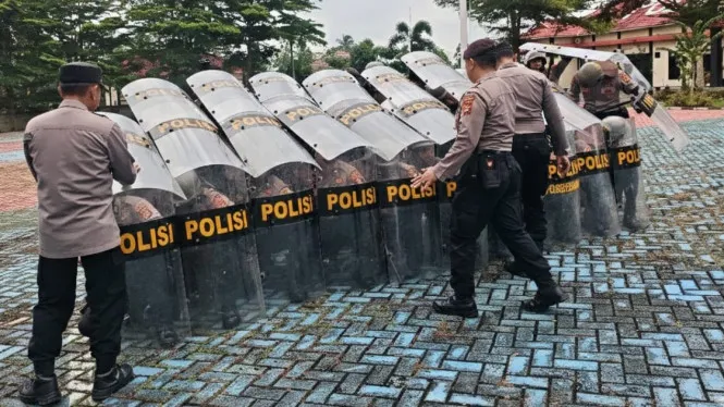 Latihan Pengendalian Massa Polres Pesawaran Tingkatkan Kesiapan Personel