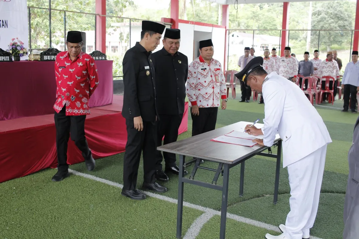 Bupati Iskandar Lantik Pejabat Baru, Tekankan Disiplin dan Inovasi Pelayanan
