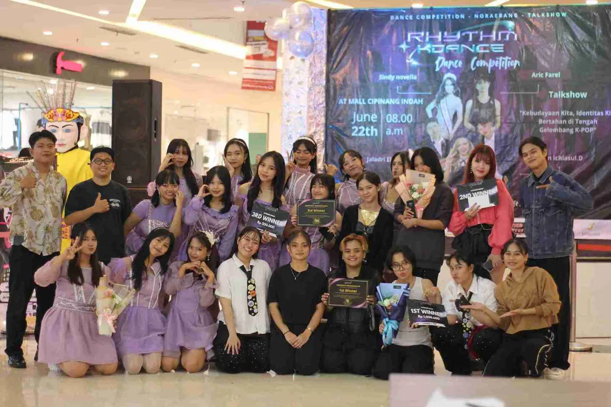 Mahasiswa UBSI Rayakan Identitas Budaya dalam Rhythm KDance Competition