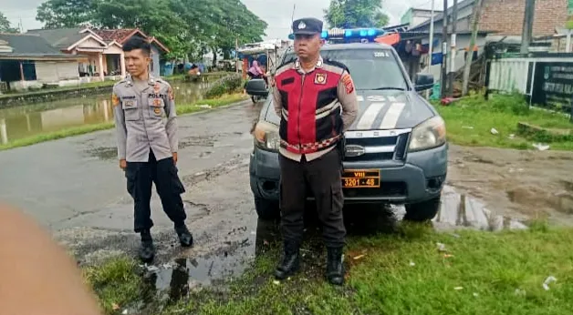 Patroli Dialogis Polsek Rengasdengklok Tingkatkan Keamanan Masyarakat