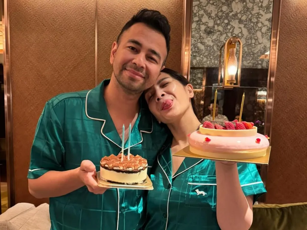 Raffi Ahmad dan Nagita Slavina Rayakan Ulang Tahun Kompak Berbusana Hijau